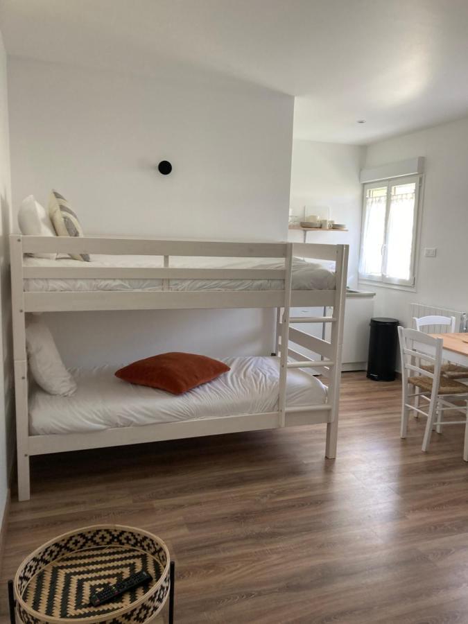 Appart'Hotel Saint Patrice Bayeux Exteriör bild